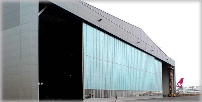 особенности Секционные промышленные ворота