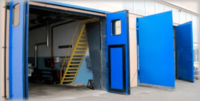 особенности Складчатые промышленные ворота