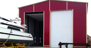 особенности Защитные роллеты на окна и двери