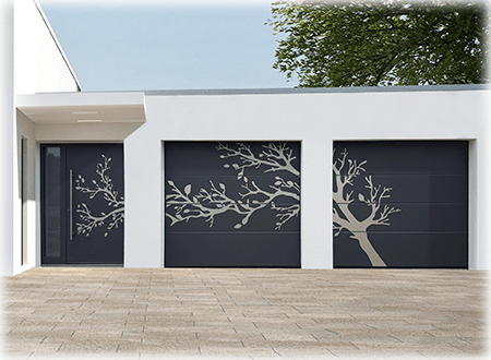 аппликации из нержавеющей стали на воротах