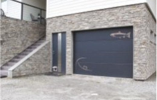 Секционные ворота